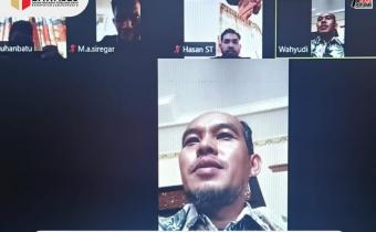 Ketua Bawaslu Kabupaten Labuhanbatu Wahyudi Saat memaparkan Materi Ngabuburit Pengawasan 